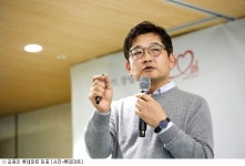 김종인 대표, 脫마트 선언…롯데마트, 건강전문회사로 전환