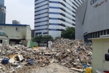 용산 건물 붕괴, 오늘(4일) 합동감식 대형 공사 시작된 2년 전부터 금 가기 시작 주민들 주장