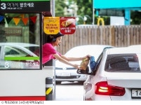 맥도날드 드라이브 스루 이용 차량 11년간 2억대 돌파