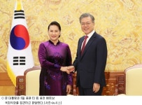 문대통령, 6일 방한 중인 베트남 국회의장 접견
