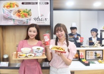 [아이HD]세븐일레븐, 혼밥족 겨냥한 푸드드림 오픈
