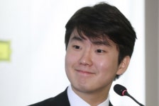 49초만에 매진 걱정 끝! 조성진 리사이틀 26일 밤 11시 유튜브 생중계로 본다