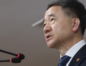 정부, 의사‧전공의 업무개시명령 발동…의협은 공정위 신고