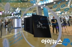 최태원, 인공지능 연구개발 본격화…SK 첫 AI 별도 법인 가우스랩스 설립