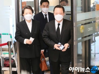 [포토]박용만 대한상의 회장, 고 이건희 회장 빈소 조문