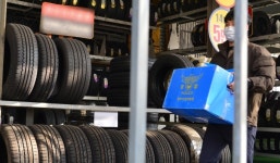 고의 휠 파손 타이어뱅크 가맹점주 결국 수차례 범행 인정