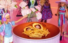 JW 메리어트 동대문 여심 사로잡을 살롱 드 딸기 위드 바비 출시