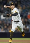 선발 라인업 복귀 김하성, 멀티히트에 타점