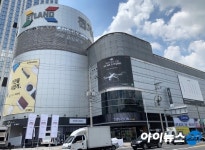 [르포] 전자랜드, 몰락하는 용산전자상가에 새로운 실험