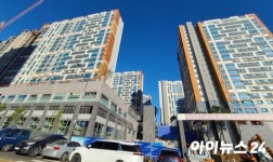 [초점] 왕릉 가리는 무허가 아파트 지은 건설사…강경대응 목소리 확산