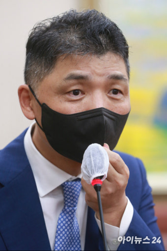[2021 국감 - 종합] ③ 택시에서 웹툰까지 카카오 사면초가…김범수 