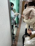 경북 포항시 유권자들, 소중한 한표 행사하러 왔어요