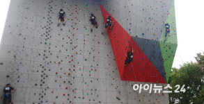 [포토]'스포츠클라이밍 페스티벌' 경기 임하는 참가자들