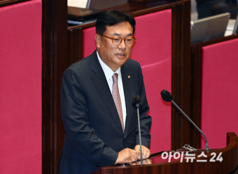 [포토]정진석 국회부의장, '전반기에 이어 후반기도'
