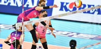 '문지윤 23점' GS칼텍스, 흥국생명에 3-2 승…A조 1위로 준결승 진출
