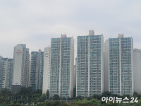 금리 또 오른다 매수심리 꽁꽁…서울 10억 클럽 아파트 위태위태