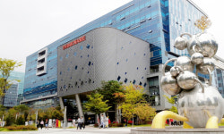 BMW 공급에 실적 고공행진…팅크웨어, 3분기 매출 64.4% 쑥