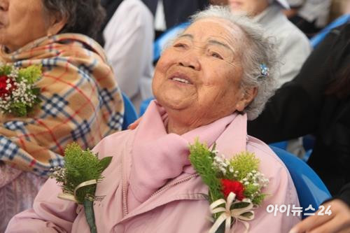 일본군 위안부 피해자 이옥선 할머니, 향년 97세로 세상을 떠나