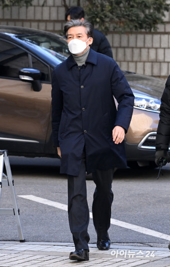 [포토]법정 향하는 조국 전 법무부 장관