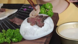 멸종위기 밍크고래 술안주 별 5개 추천 먹방에…여론은 싸늘