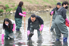 승기천을 깨끗하게…연수구·구민 구슬땀