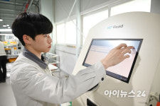 [르포] 삼성이 손 대니 다르네…日 기업도 콕 찍은 엔에프, 성장 비결은