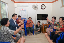 김진홍 동구청장, 미등록 경로당 방문 ‘적극복지’ 실천