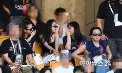 [포토]PSG-전북전 찾은 지디-정유미-손나은