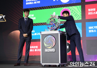 女배구 김세빈, 도로공사 유니폼 V리그 신인 드래프트 1순위