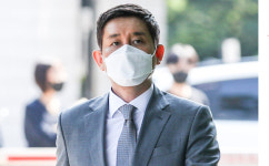 반성할 줄 몰라…라임 김봉현, 2심도 징역 30년 선고
