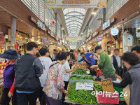 추석, 반갑다 전통시장 활기 아니면 한산 [현장]