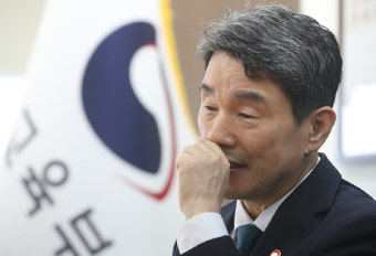 尹, '자율전공 후 의대 입학' 발언 이주호 질책[종합]