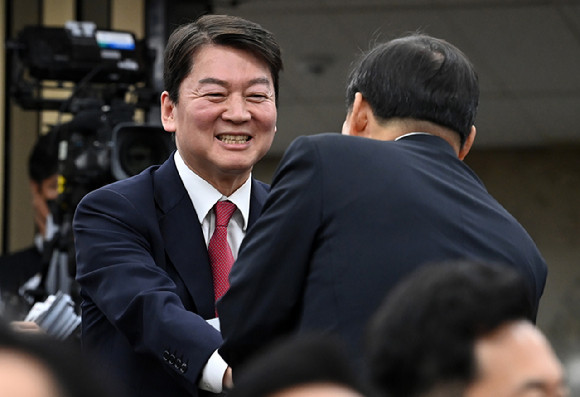 안철수 의원, 과학입국 공약 발표로 2035년 AI 분야 세계 3강 도약 선언