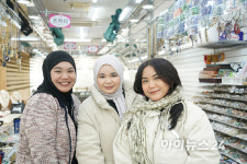 "'투잡' 유행이라는데, 나도 할 수 있을까"…온라인 쇼핑몰 교육 직접 들어보니 [현장]