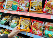 짱구 덕에 많이 팔렸네…CU, 캐릭터 상품에 집중