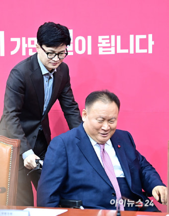[포토]비상대책회의 참석하는 한동훈-이상민