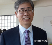 신평, 한동훈 비대위원장 사퇴 요구 스스로 물러나는 게 바람직