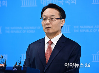 [포토]제22대 총선 김해을 출마선언하는 조해진 의원