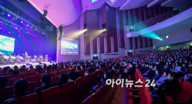 [포토]뮤지컬·OST 콘서트-봄이 오는 소리 첫 무대 장식한 스테이지 심포니 오케스트라