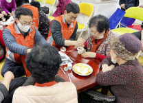 미래에셋생명, 행복한 경로당 만들기 봉사 활발