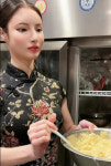 사람 같은 로봇인가, 로봇 같은 사람인가…中 식당 영상 화제