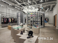 비밀공간에 대형 편집숍…무신사 엠프티 압구정 베이스먼트 가보니 [현장]