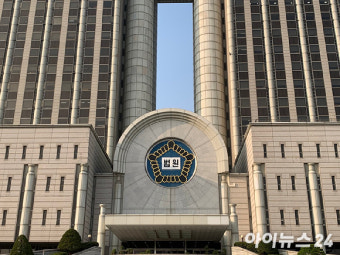 '음주 뺑소니' 혐의 김호중, 구속 영장심사 연기 요청…법원은 기각