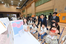 임종식 교육감, 구미원당초등학교서 학생 질문축제 참관