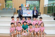 [포토] 충북개발공사, 증평 창의파크 작은도서관 도서 기부