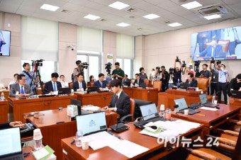 [포토]법사위, '윤석열 대통령 탄핵 청문회'에 김건희 여사·임성근 사단장 등 증인 채택