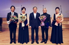김완근 제주시장, 6‧25 참전유공자 유족 4명에 무공훈장 전수