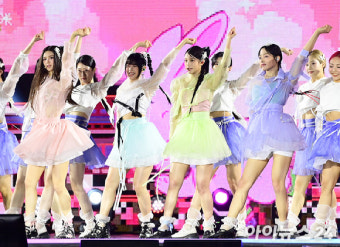 뉴진스, 토트넘-뮌헨 쿠팡플레이 시리즈2 하프타임 나들이