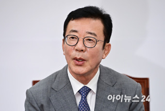 [포토]발언하는 홍철호 정무수석