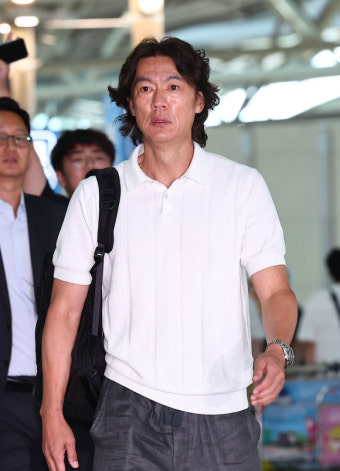 홍명보 감독 25일 귀국, 유럽 출장 일정 마쳐